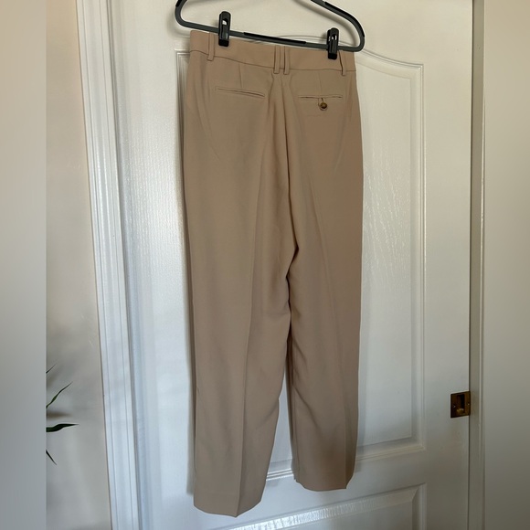 J.Crew NWT Essential pants in city crepe Size 8 Light Khaki Trouser - Picture 2 of 7